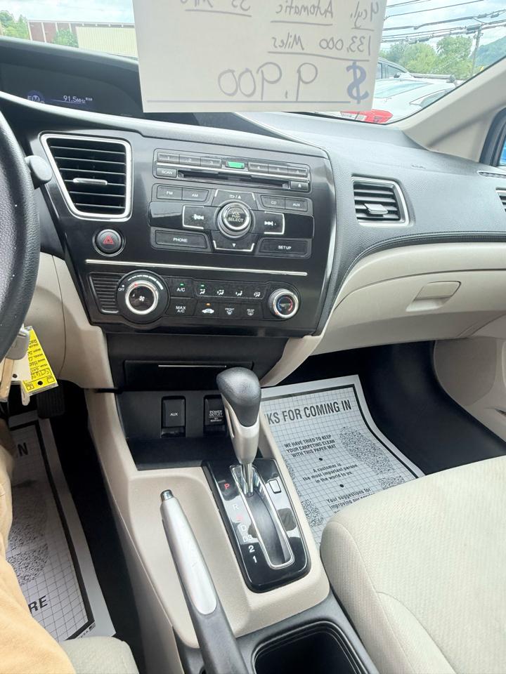 Honda Civic 4dr Sdn LX Auto 2013