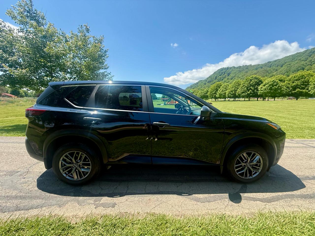 Nissan Rogue S AWD 2023