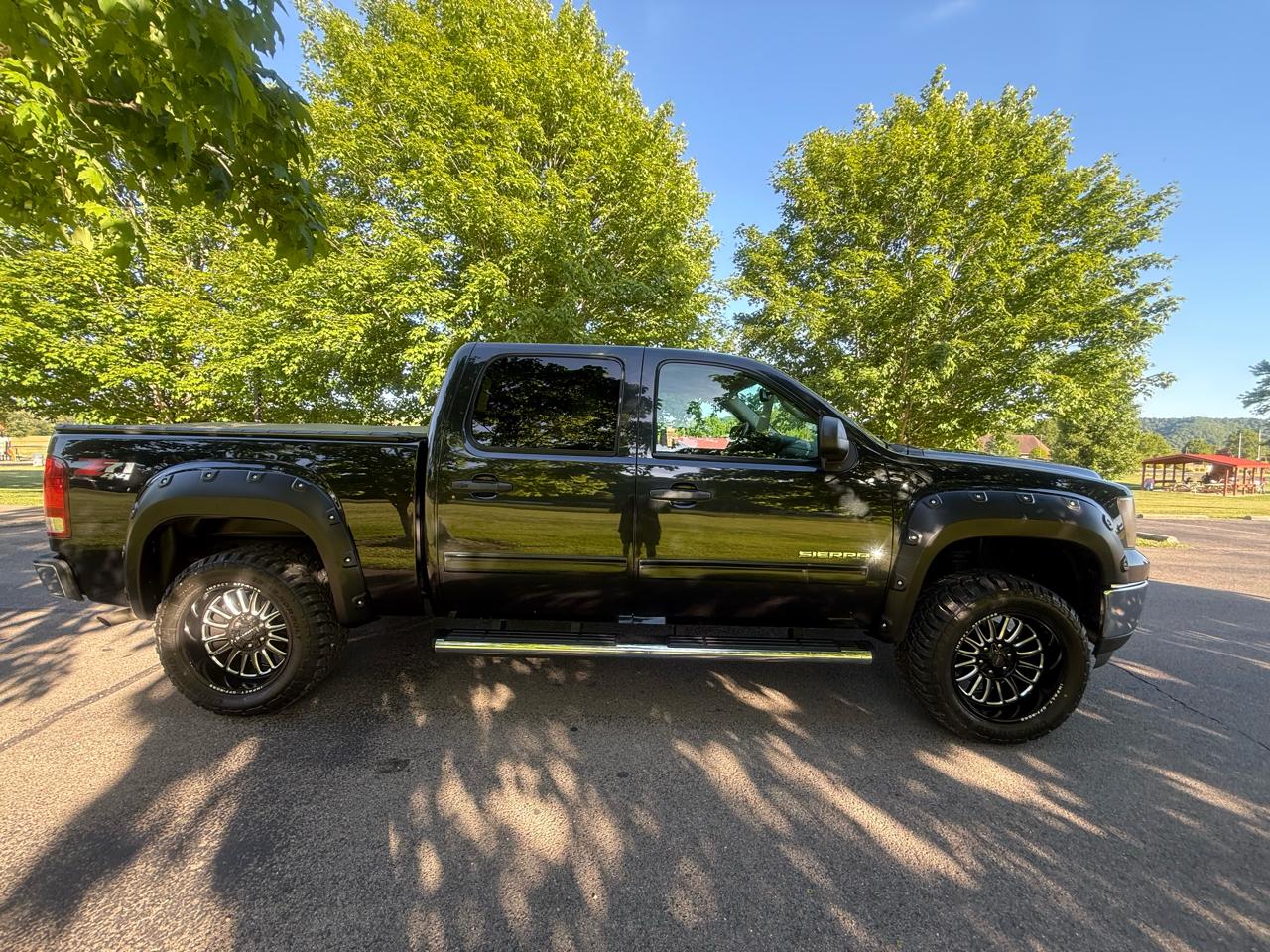 GMC Sierra 1500 4WD Crew Cab 143.5" SLE 2009