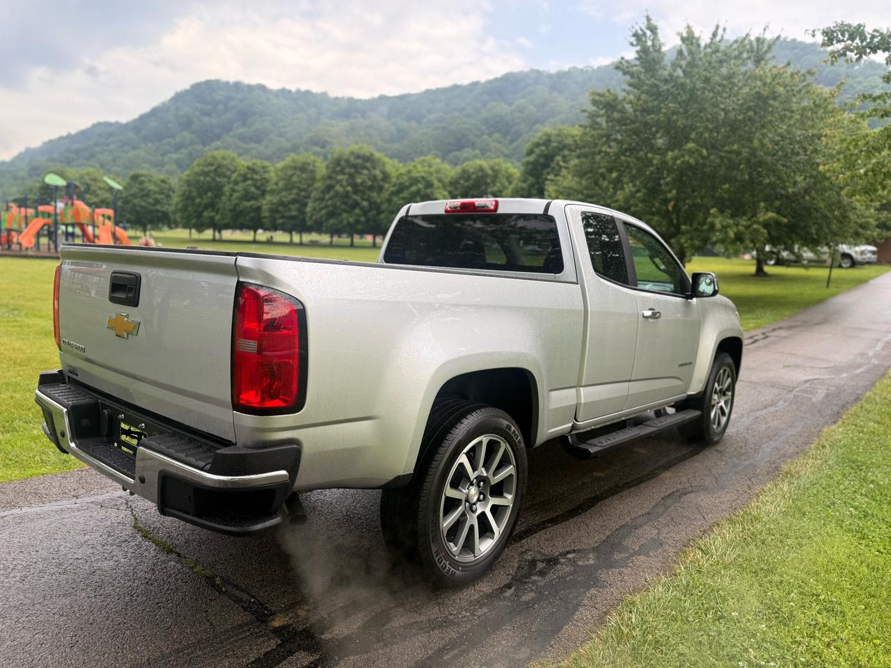 Chevrolet Colorado W/T Ext Cab 2WD 2017