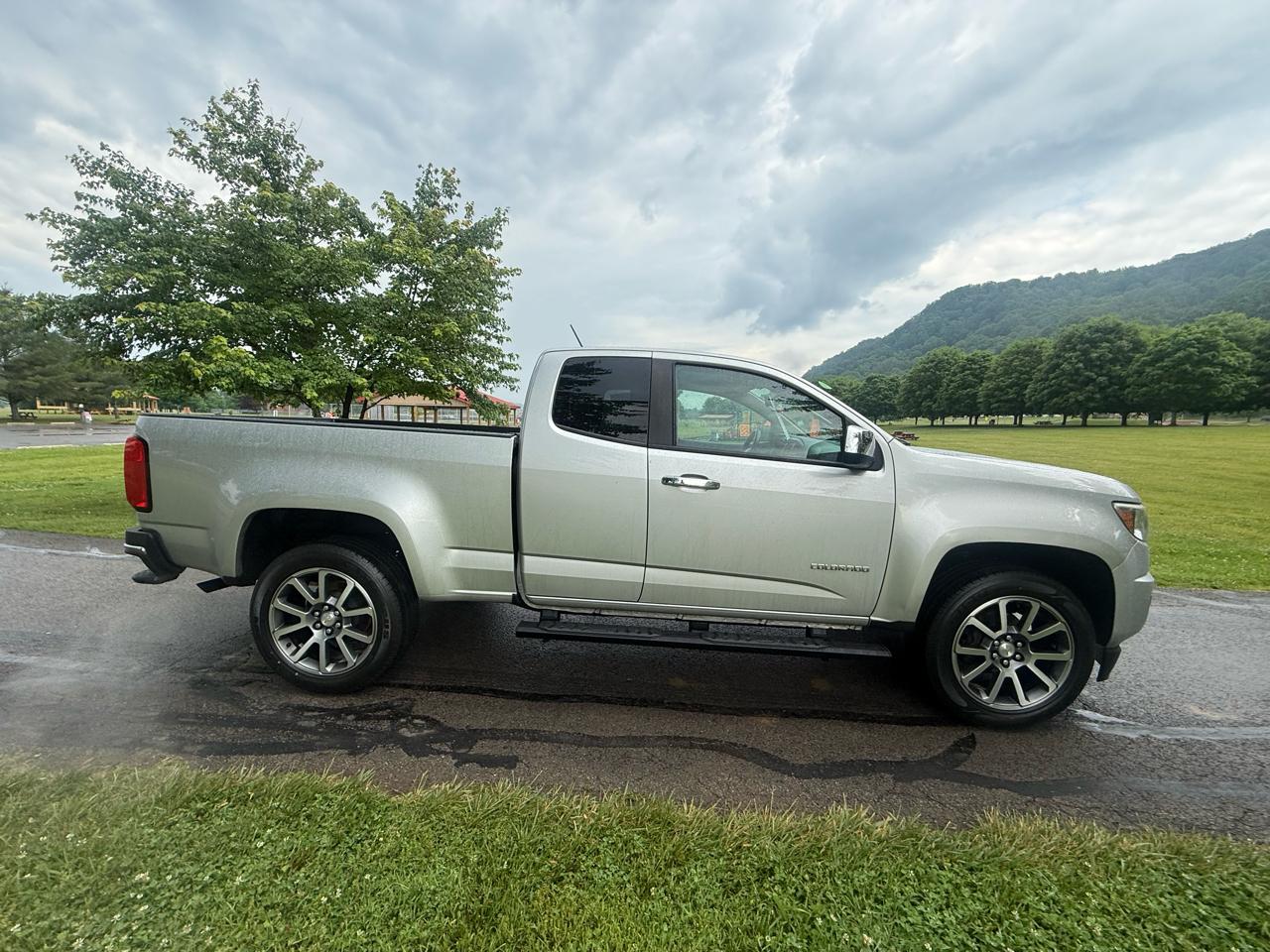 Chevrolet Colorado W/T Ext Cab 2WD 2017