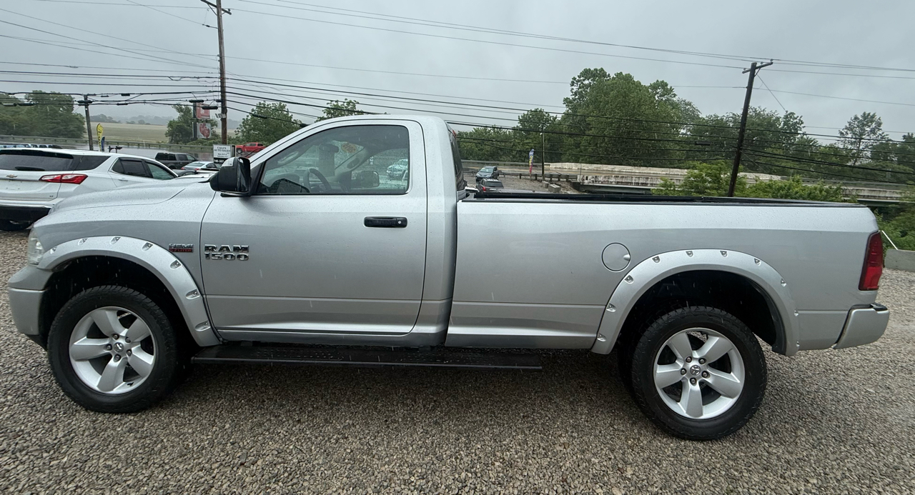 RAM 1500 4WD Reg Cab 120.5" Tradesman 2015