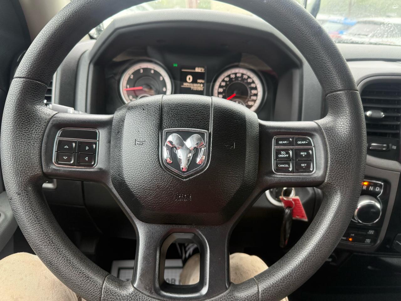 RAM 1500 4WD Reg Cab 120.5" Tradesman 2015
