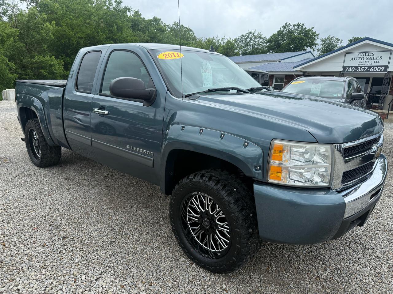 Chevrolet Silverado 1500 4WD Double Cab 143.5" LS 2011