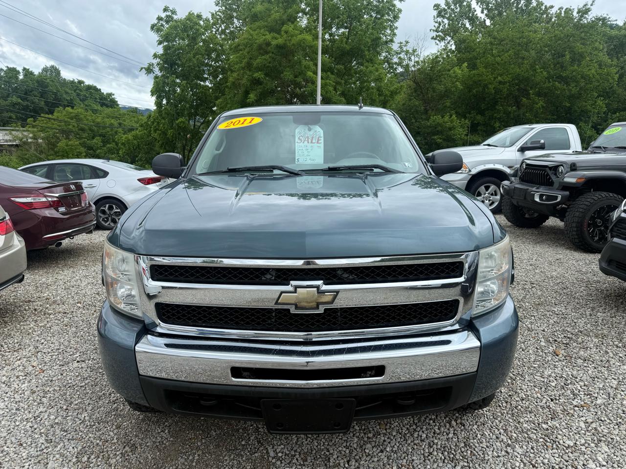 Chevrolet Silverado 1500 4WD Double Cab 143.5" LS 2011