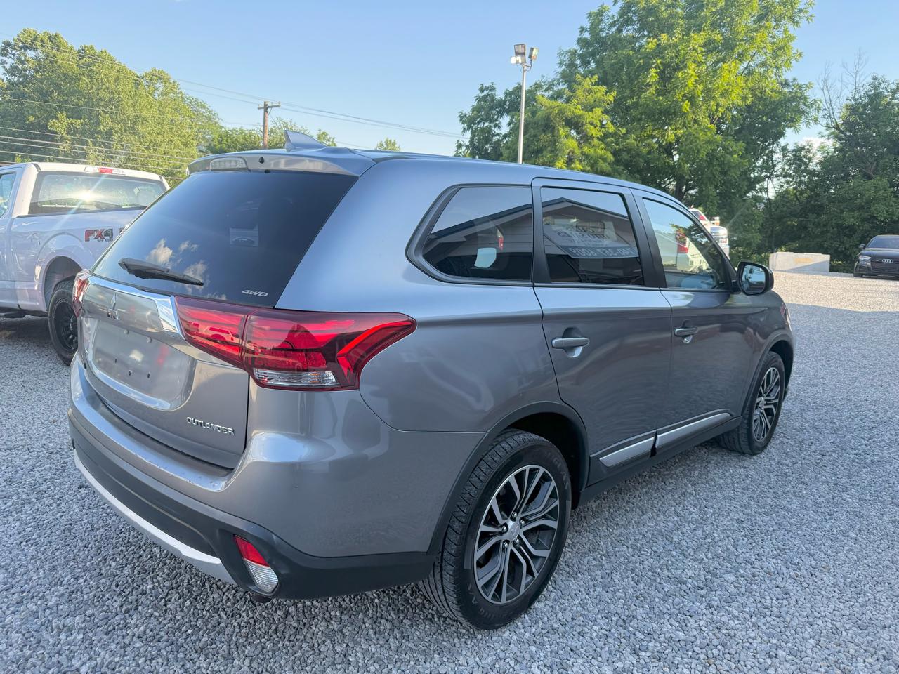 Mitsubishi Outlander 4WD 4dr ES 2018