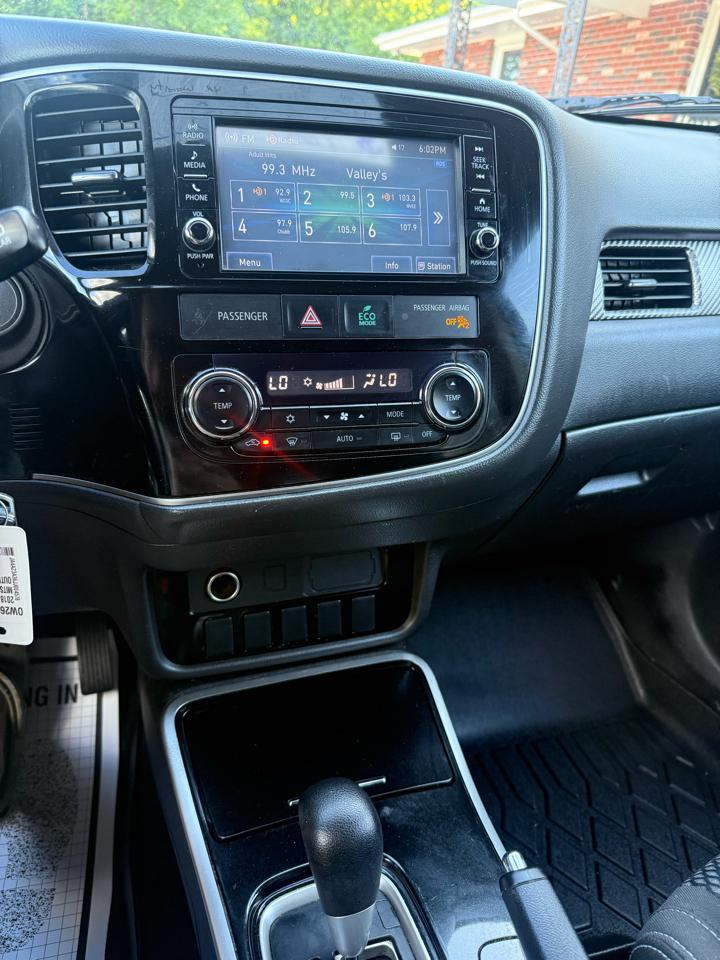 Mitsubishi Outlander 4WD 4dr ES 2018