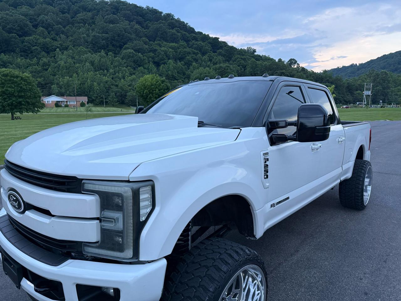 Ford F-250 SD King Ranch Crew Cab 4WD 2018