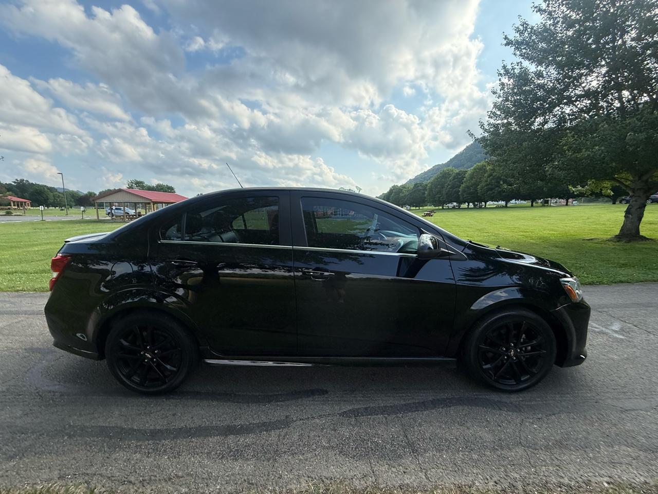 Chevrolet Sonic Premier Auto Sedan 2017