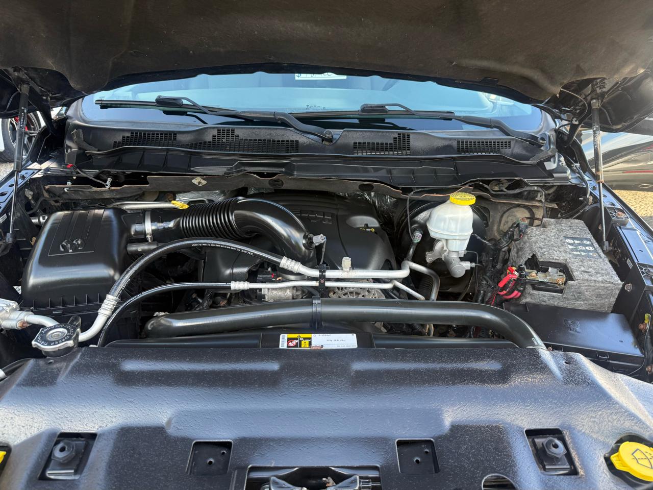 RAM 1500 4WD Crew Cab 140.5" Express 2017