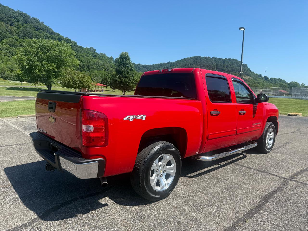 Chevrolet Silverado 1500 4WD Crew Cab 143.5" LS 2012