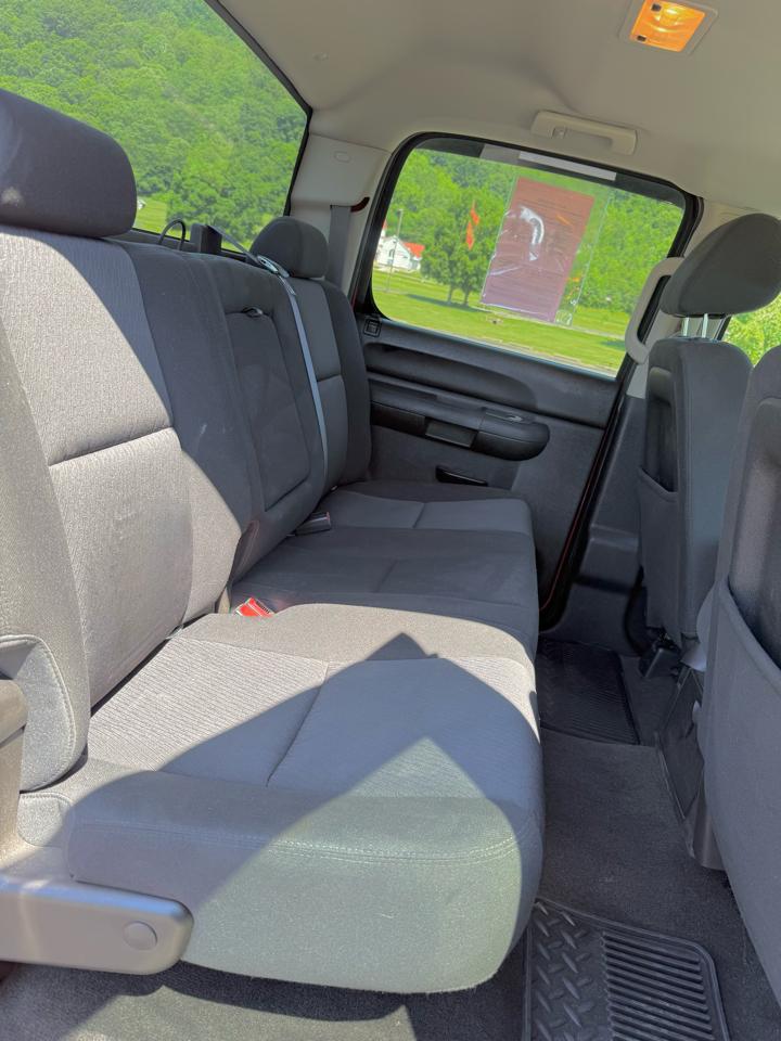 Chevrolet Silverado 1500 4WD Crew Cab 143.5" LS 2012