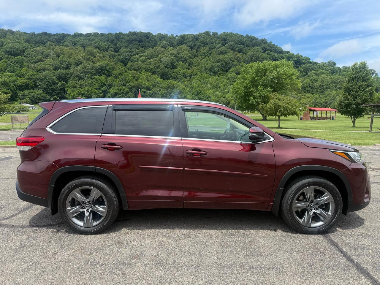 Toyota Highlander Limited AWD V6 2017