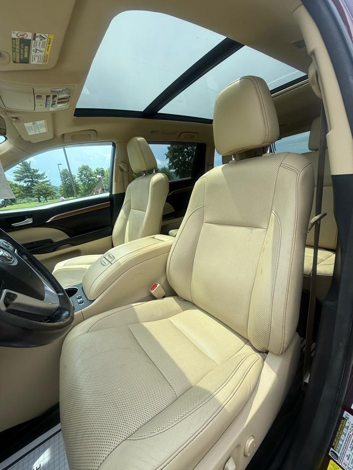 Toyota Highlander Limited AWD V6 2017