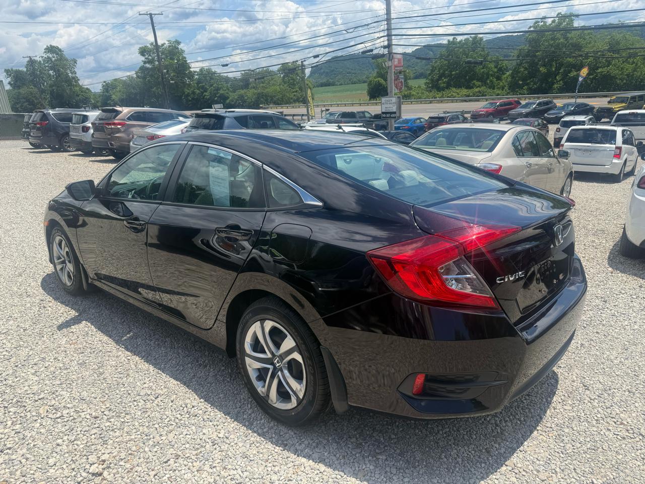 Honda Civic 4dr Sdn LX Auto 2017
