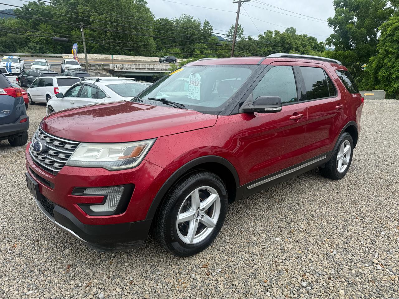 Ford Explorer XLT 4-Door 4WD 2016