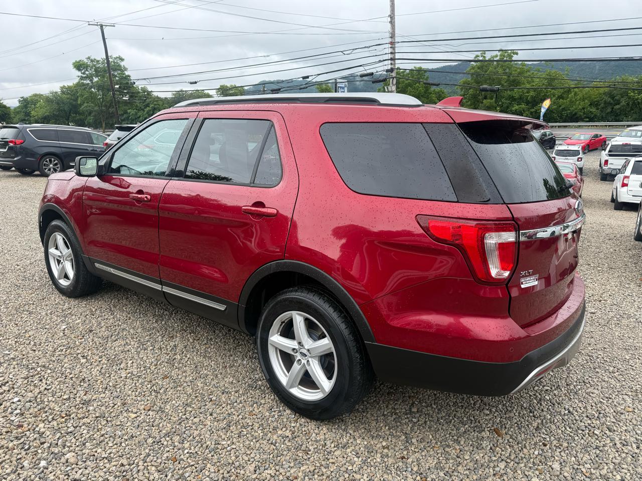 Ford Explorer XLT 4-Door 4WD 2016