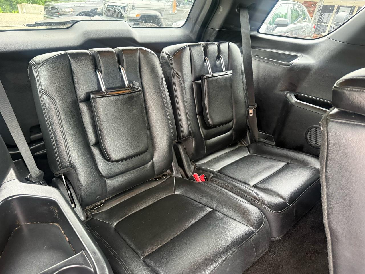 Ford Explorer XLT 4-Door 4WD 2016