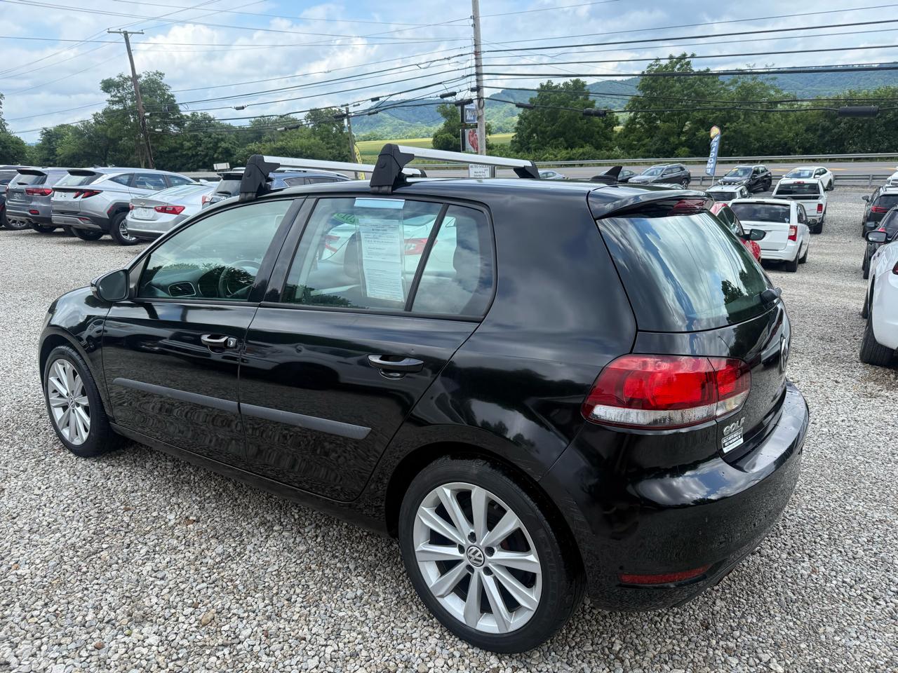 Volkswagen Golf 2.0L TDI w/Tech Package 4 Door 2013