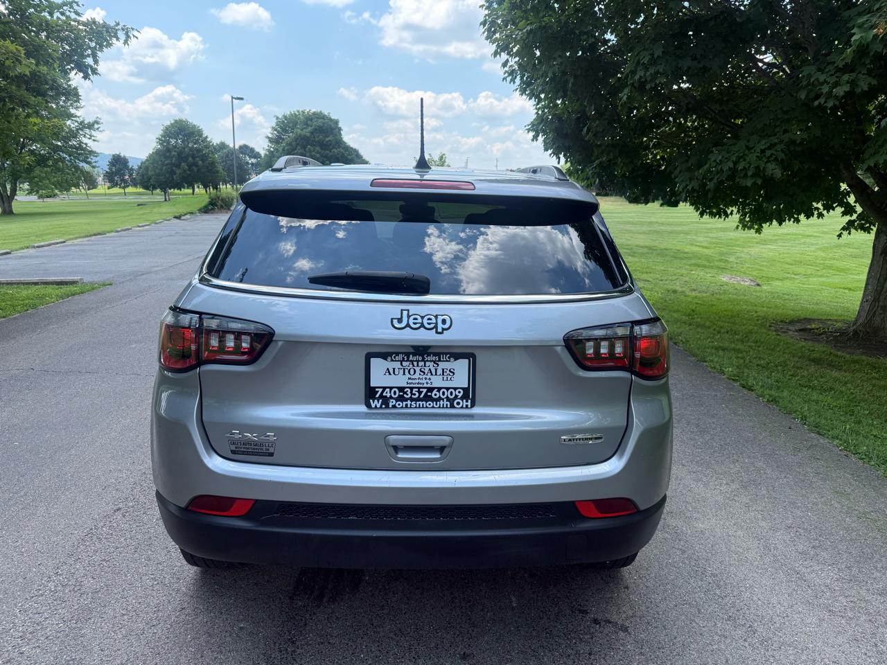Jeep Compass Latitude LUX 4D SUV 4WD 2022