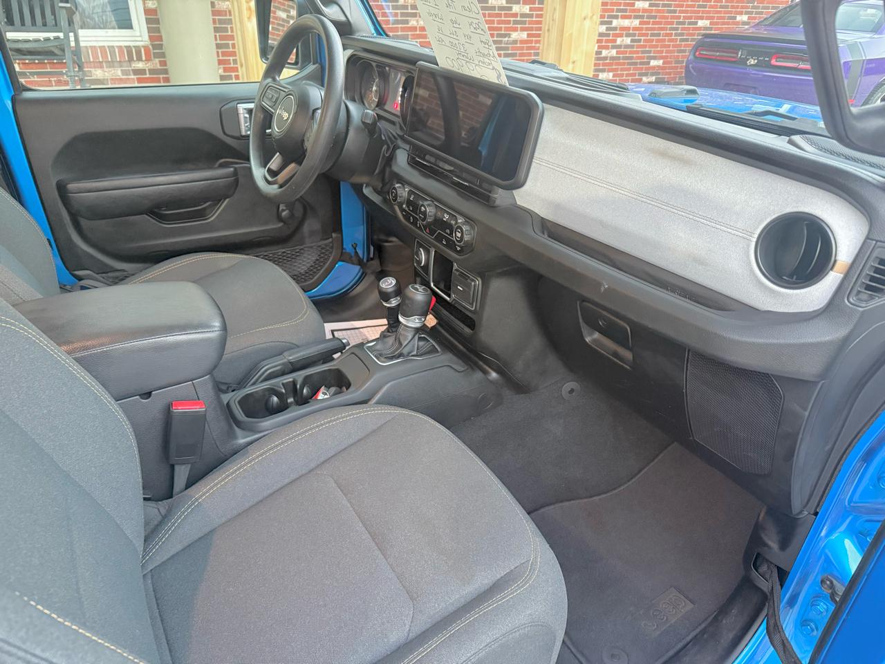 Jeep Wrangler Sport 2024