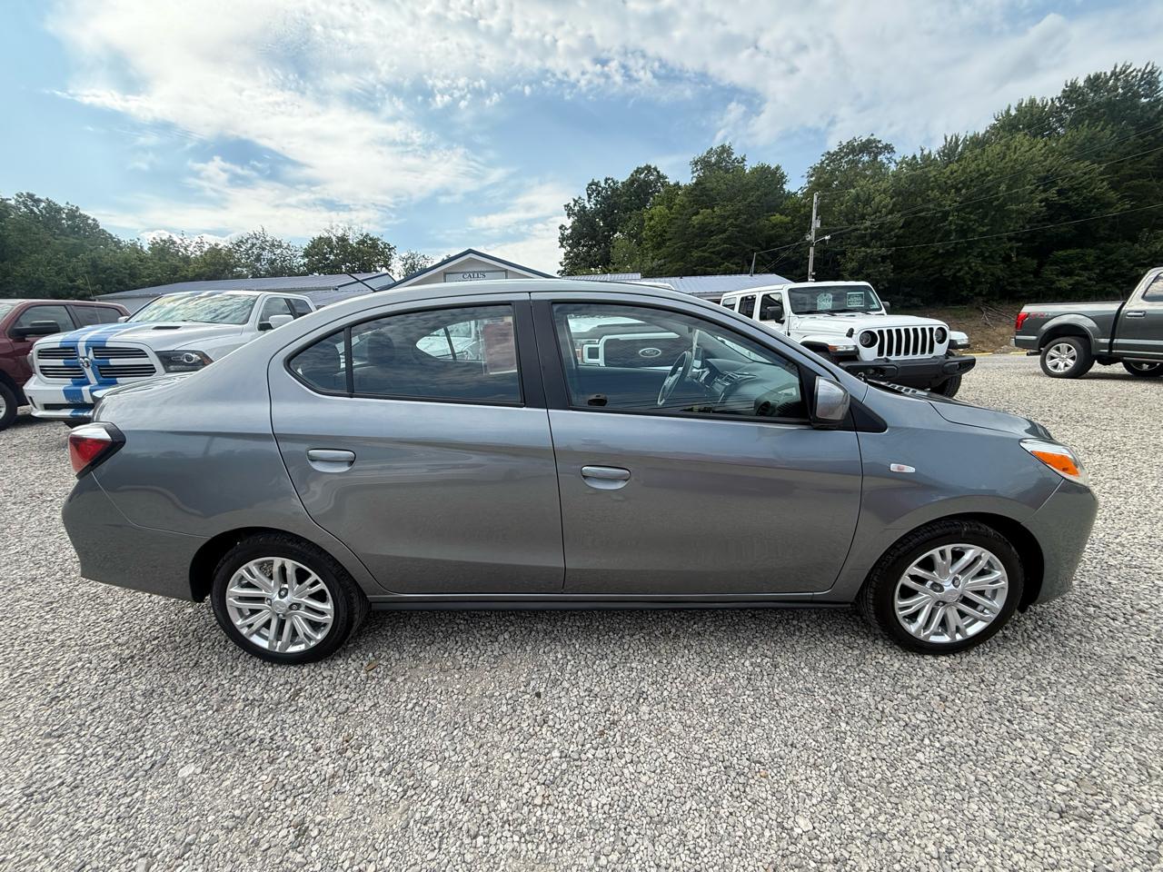 Mitsubishi Mirage G4 ES 2022