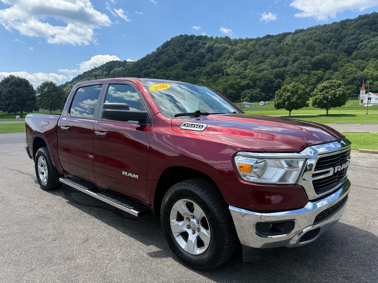 RAM 1500 Big Horn Crew Cab SWB 4WD 2020