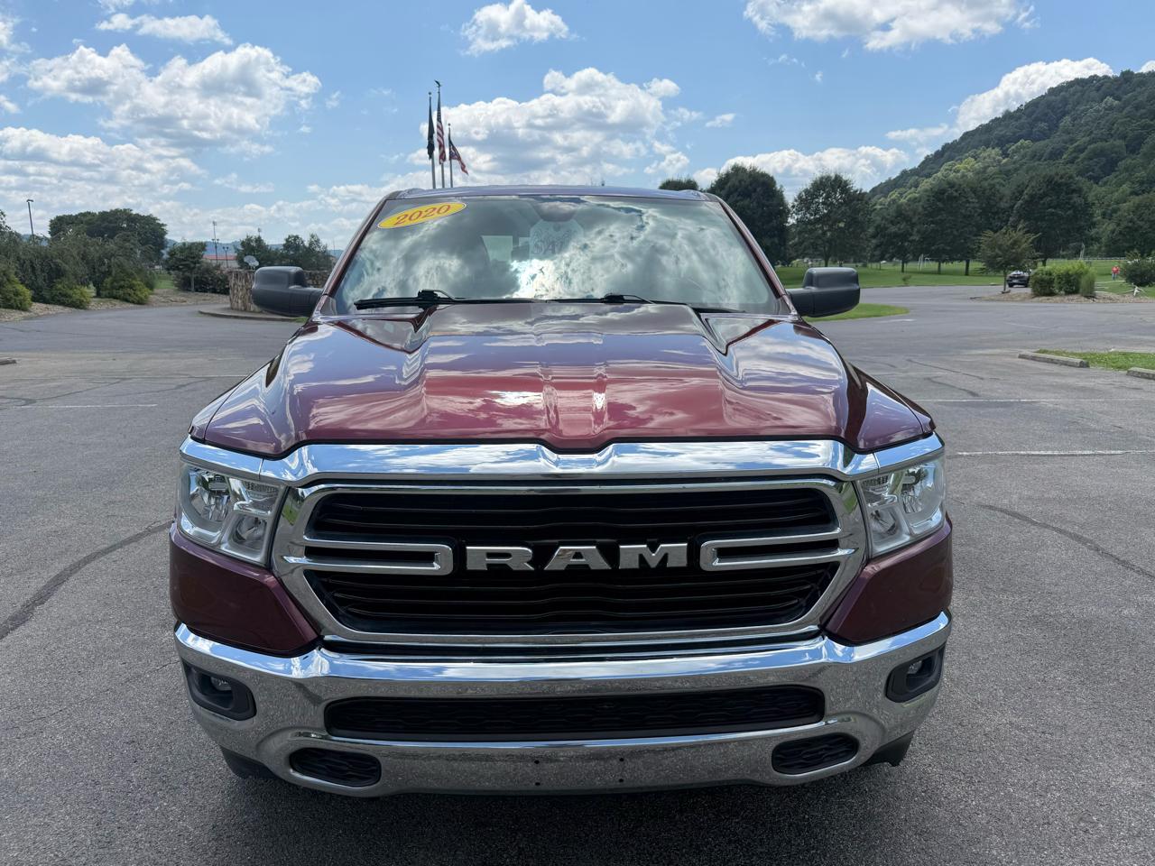 RAM 1500 Big Horn Crew Cab SWB 4WD 2020