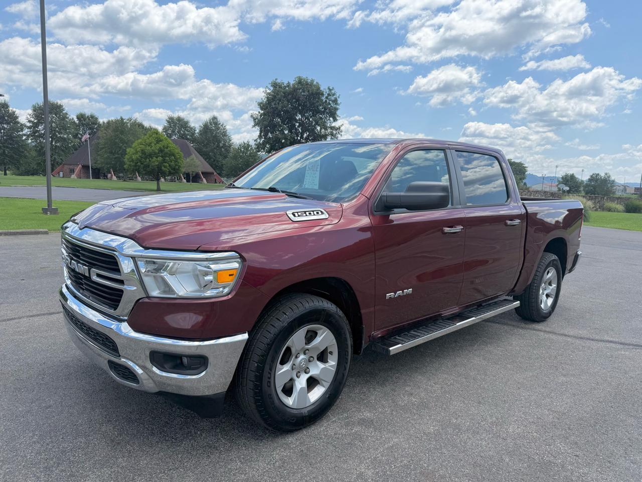RAM 1500 Big Horn Crew Cab SWB 4WD 2020