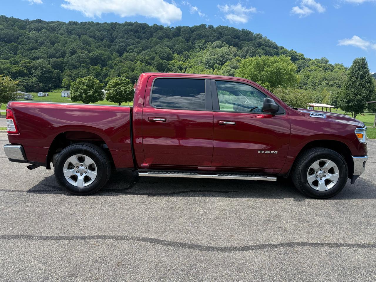 RAM 1500 Big Horn Crew Cab SWB 4WD 2020