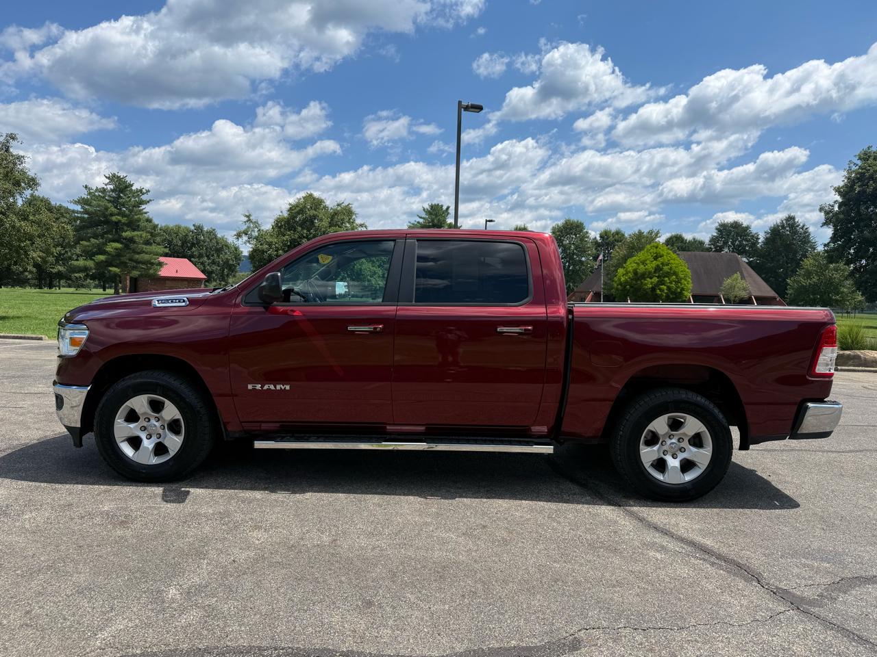 RAM 1500 Big Horn Crew Cab SWB 4WD 2020