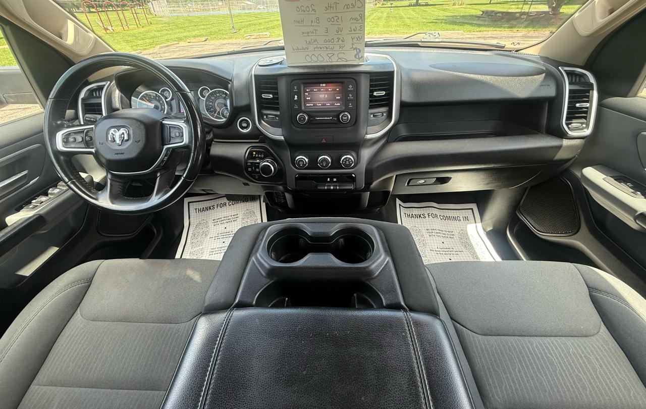RAM 1500 Big Horn Crew Cab SWB 4WD 2020