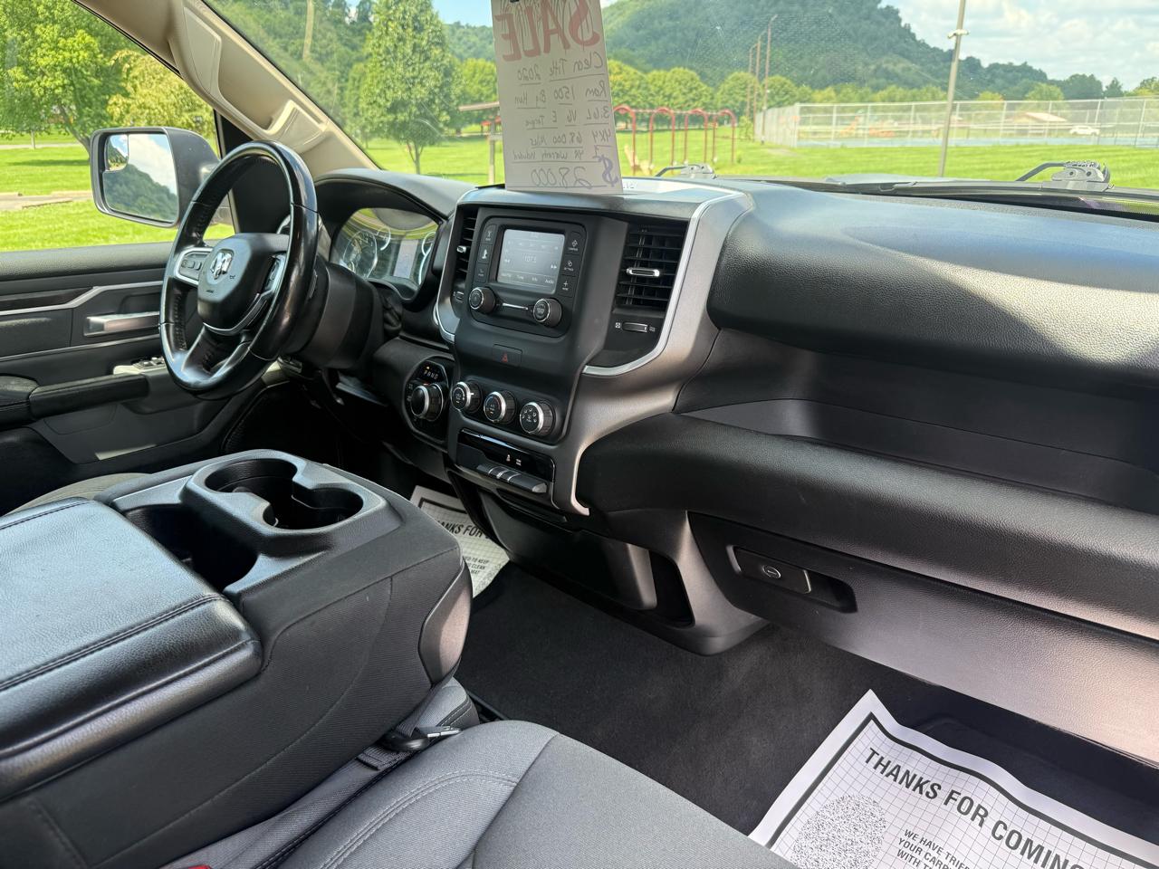 RAM 1500 Big Horn Crew Cab SWB 4WD 2020
