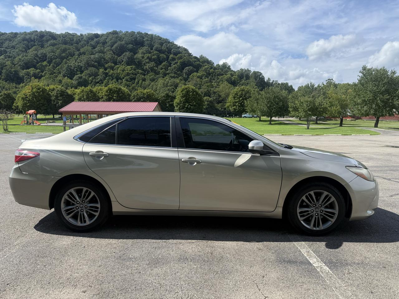 Toyota Camry SE Sport 2016
