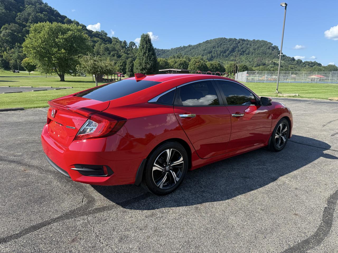 Honda Civic Touring 4D Sedan 2017