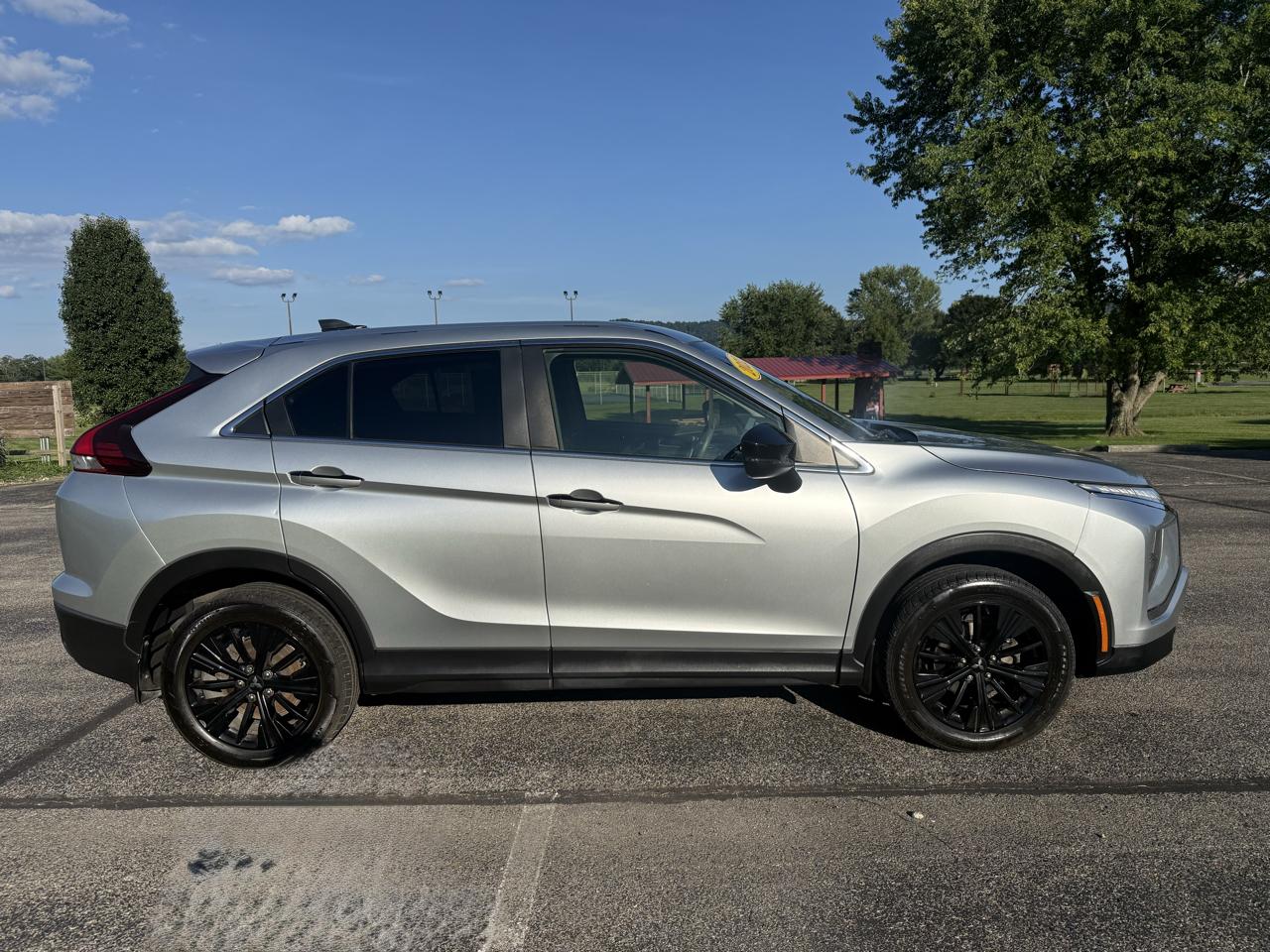 Mitsubishi Eclipse Cross LE AWD 2022