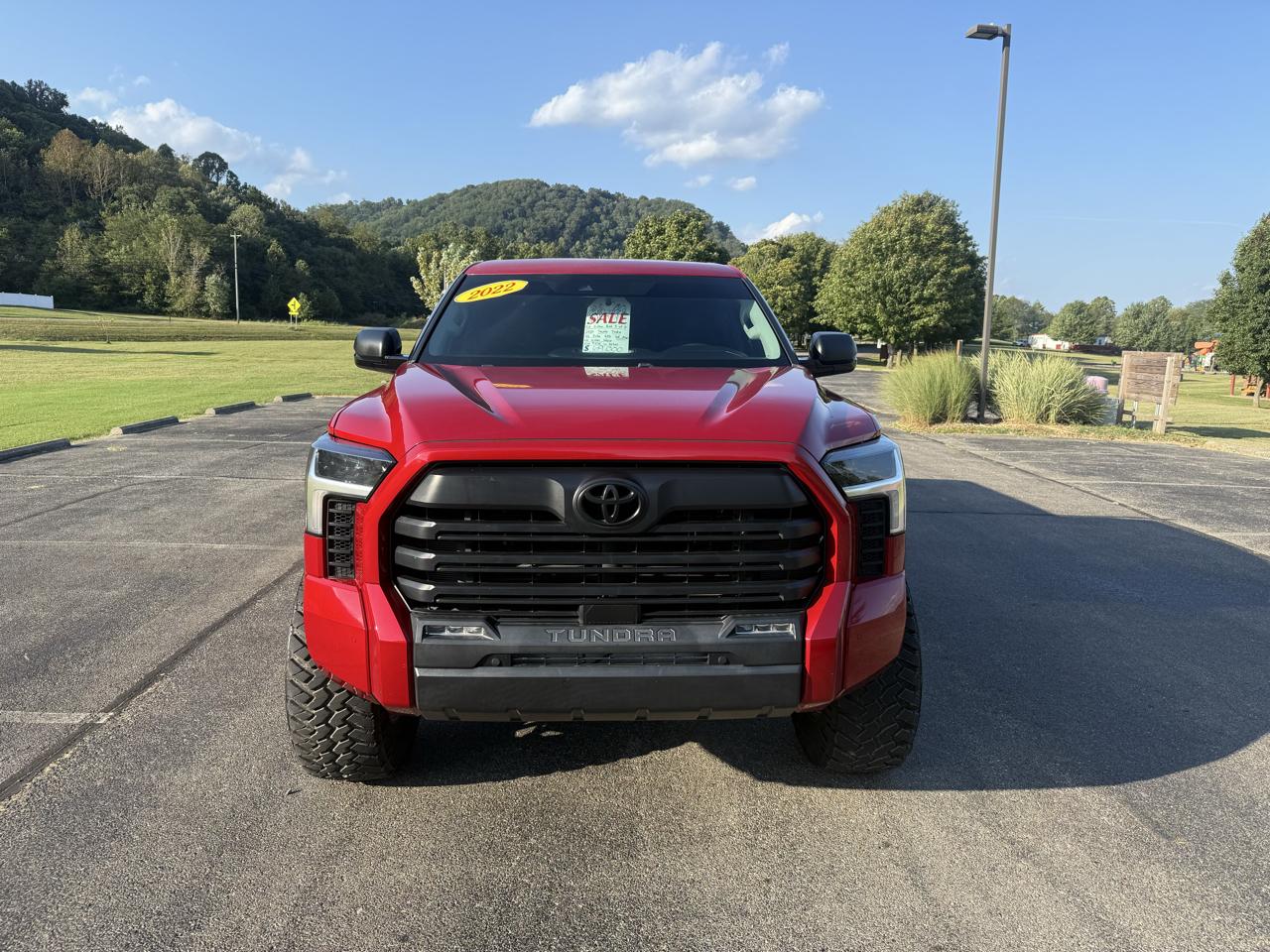 Toyota Tundra 4WD CrewMax 145.7" 4.7L SR5 (Natl) 2022