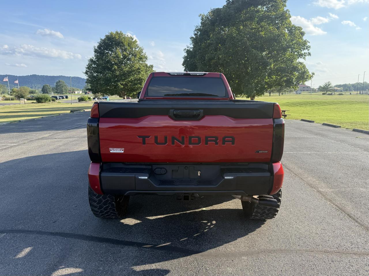 Toyota Tundra 4WD CrewMax 145.7" 4.7L SR5 (Natl) 2022