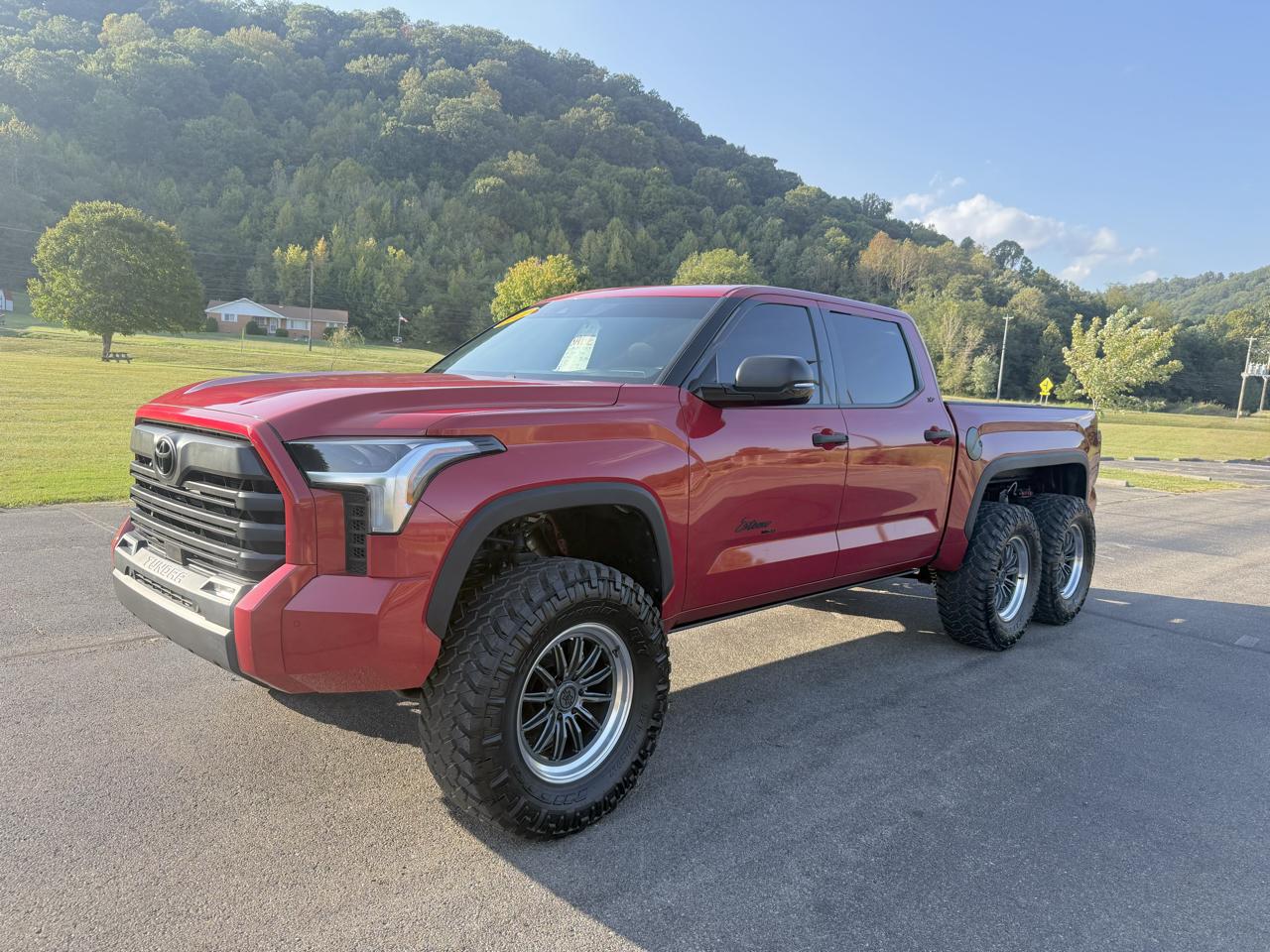 Toyota Tundra 4WD CrewMax 145.7" 4.7L SR5 (Natl) 2022
