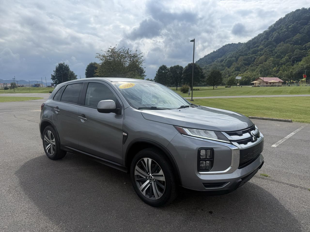 Mitsubishi Outlander Sport 2.0 ES 4WD 2024
