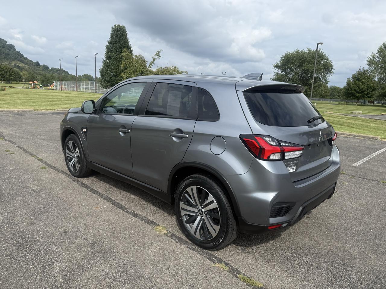 Mitsubishi Outlander Sport 2.0 ES 4WD 2024
