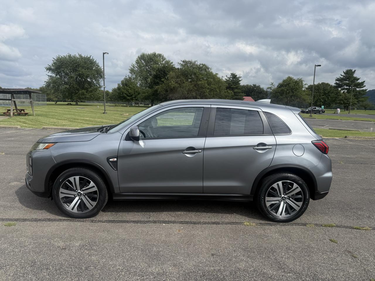 Mitsubishi Outlander Sport 2.0 ES 4WD 2024