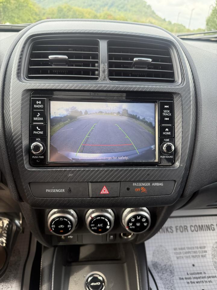 Mitsubishi Outlander Sport 2.0 ES 4WD 2024