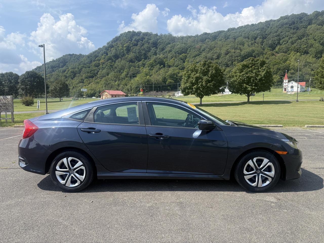 Honda Civic LX 4D Sedan 2017