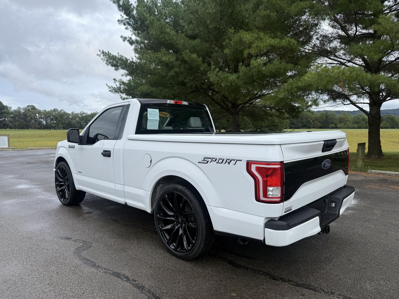 Ford F-150 Regular Cab 2WD 2015