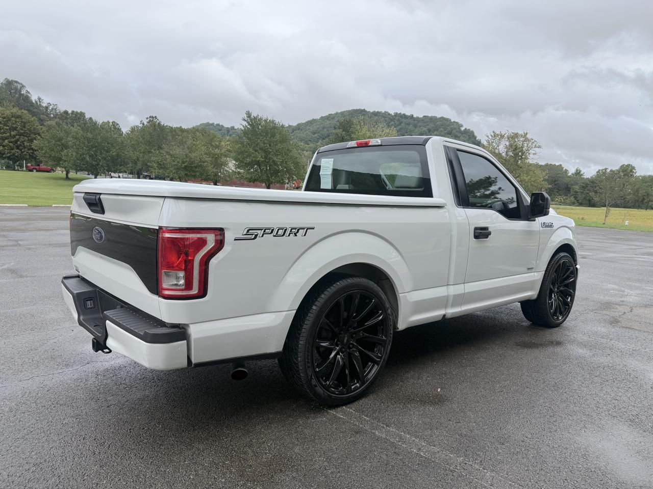 Ford F-150 Regular Cab 2WD 2015