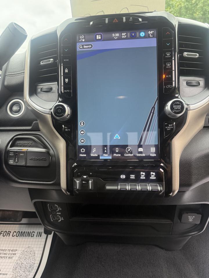 RAM 2500 Laramie Crew Cab SWB 4WD 2023