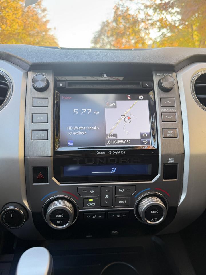 Toyota Tundra Limited 5.7L CrewMax 4WD 2018