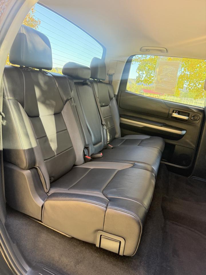 Toyota Tundra Limited 5.7L CrewMax 4WD 2018