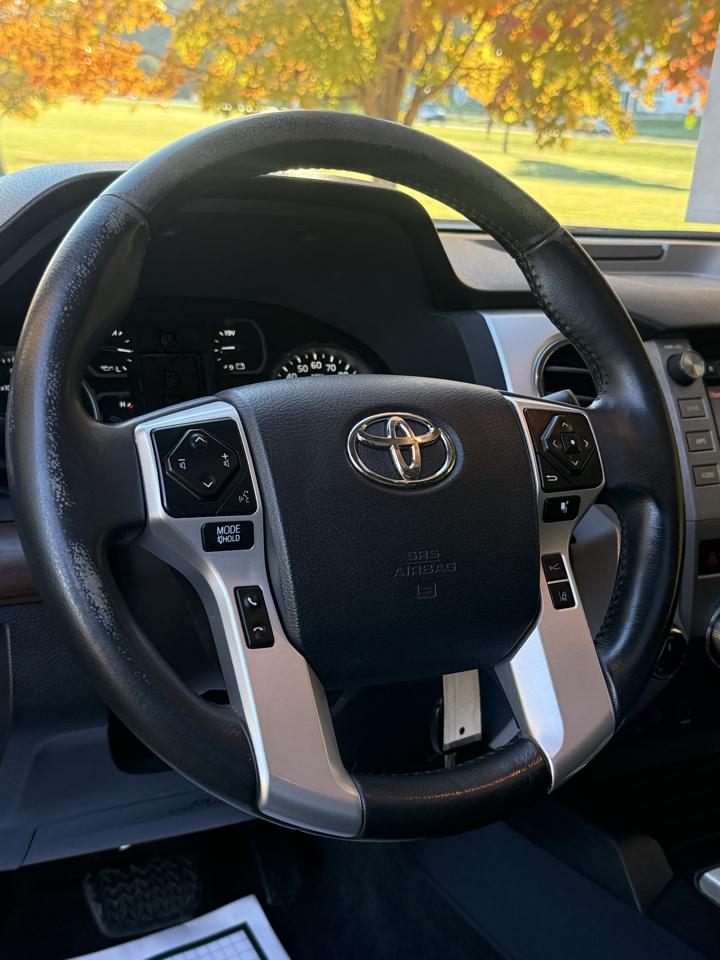 Toyota Tundra Limited 5.7L CrewMax 4WD 2018